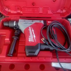 Milwaukee 1-3/4 in SDS MAX Rotary Hammer 
