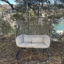 A Beautiful Loveseat Egg Swing 