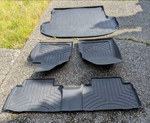Weather Tech rubber floor mats - 2019 Hyundai Santa Fe