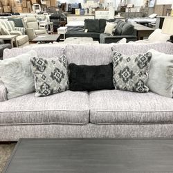 New 95” ULTRA  PLUSH Sectional 🔥🔥 THRU SUNDAY 