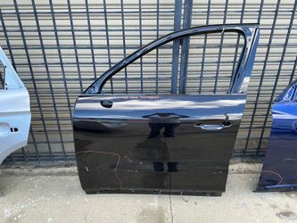 2019-2024 PORSCHE CAYENNE LEFT FRONT DOOR OEM