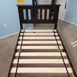 Twin Bed 