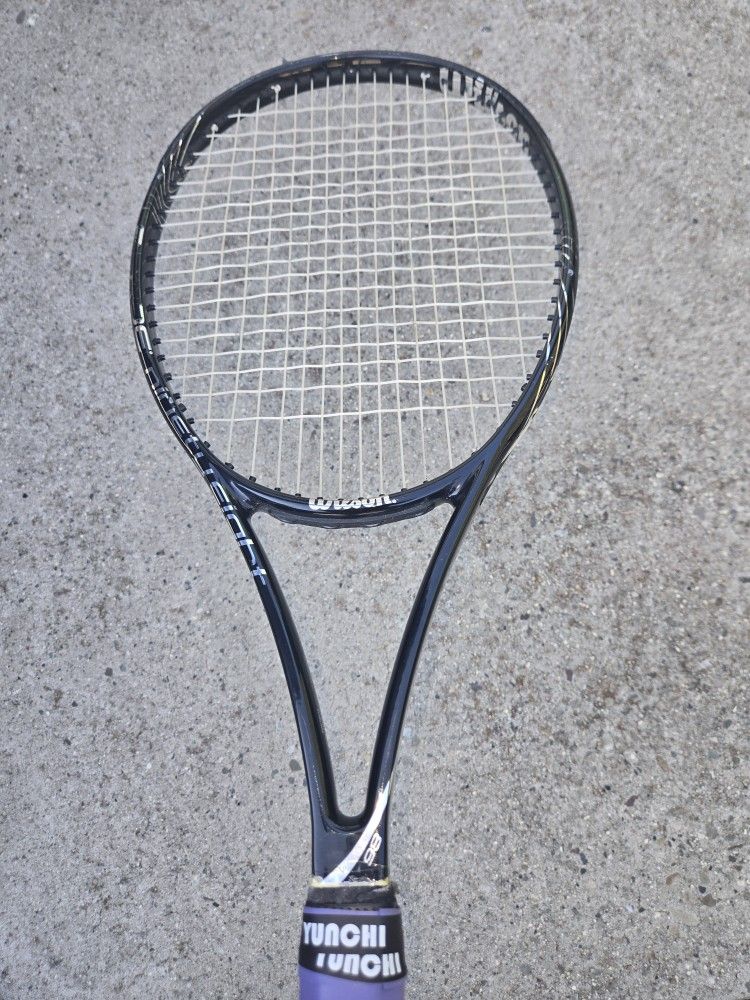 Wilson Blade 98 Tennis Racket