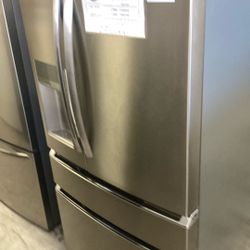 French Door Refrigerator 