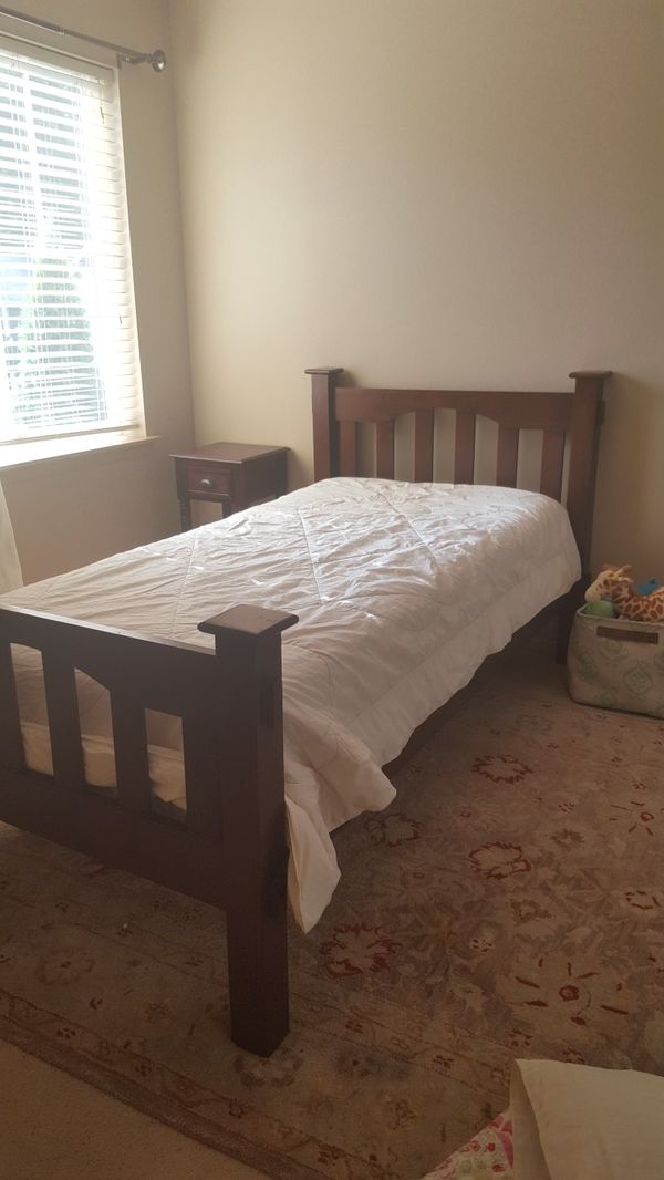 Pottery Barn Twin Kendall Bed For Sale In Maple Valley Wa Offerup