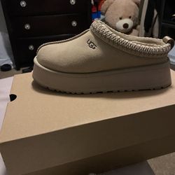 UGG Tasman Slipper