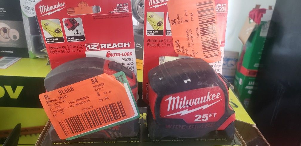 Milwaukee 25ft Tape Measures