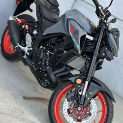 Yamaha Mt-03