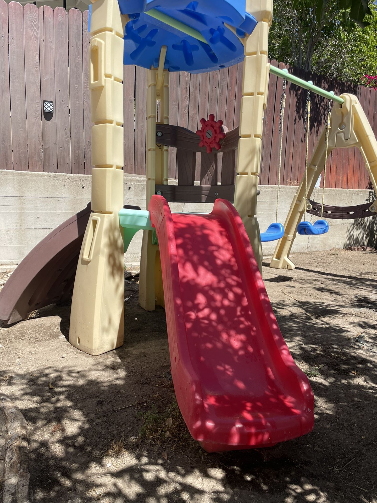 little tikes Play Structure 