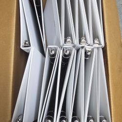 18 1.5inch binders