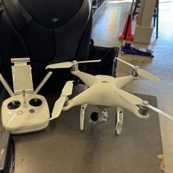 DJI WM331S phantom 4 Pro V2.0 4k camera drone w controller batt chrg backpack ,, no trades pick up in  Tacoma 