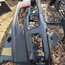 2024-2025 FORD F-250 F-350 SUPER DUTY FRONT BUMPER WITH SENSORS HOLES