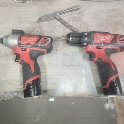 Milwaukee drill set 