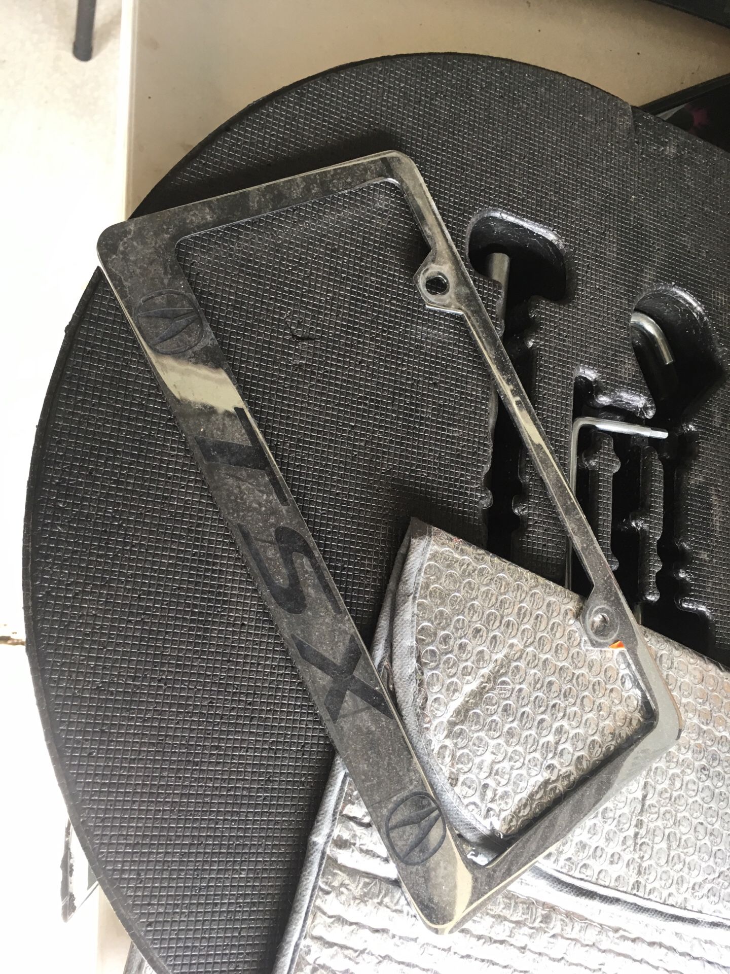 Tsx plate frame chrome