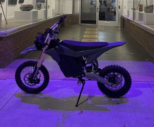 2025 RTR ETM Like new