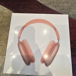 Orange Airpod Maxxes