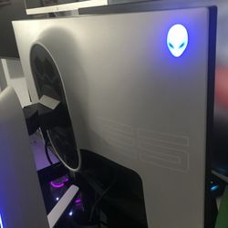 AlienWare 25” Gaming Monitor 240Hz 👽👾.