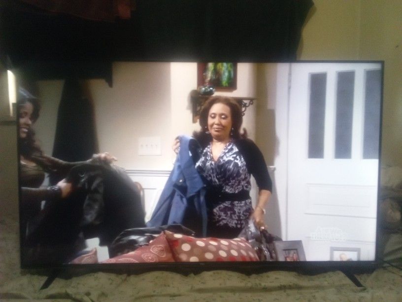 TCL ROKU TV
