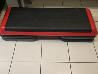 Large adjustable aerobics stepper