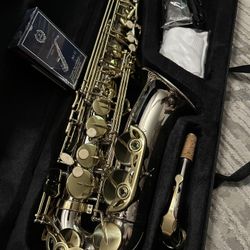 Nice Silver and Gold Alto Saxophone with New Box of Reeds $380 Firm