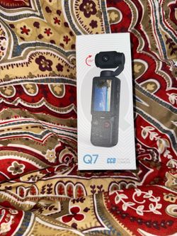 Q7 Handheld Gimbal Camera – Brand New in Box (Vlogging Camera)