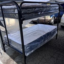 Litera Twin Size Nueva En Su Caja Incluye Colchones 