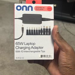 65W laptop charger with adaptors
