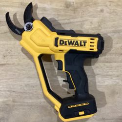DEWALT 20V MAX Cordless Pruner  Tool only 