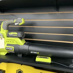RYOBI 40V 110 MPH  Cordless Battery Variable-Speed Jet Fan Leaf Blower with 4.0 Ah Battery and Charger