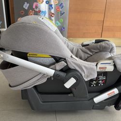 Stokke PIPATM By Nuna and Base