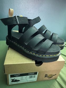 Dr. Martens V Blaire Platform Sandals Size 6