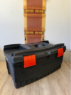 Black & Decker tool box 21”x11”x11”