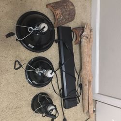 Free Reptile Light Fixtures and Tank