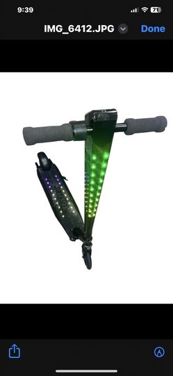 Razor Sonic Glow Electric Scooter - Black With Charger Needs A New Battery