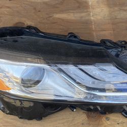 2021 Toyota Camry Right head light