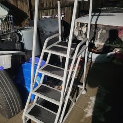 Step Ladder