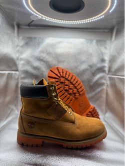 Biege timberland boots