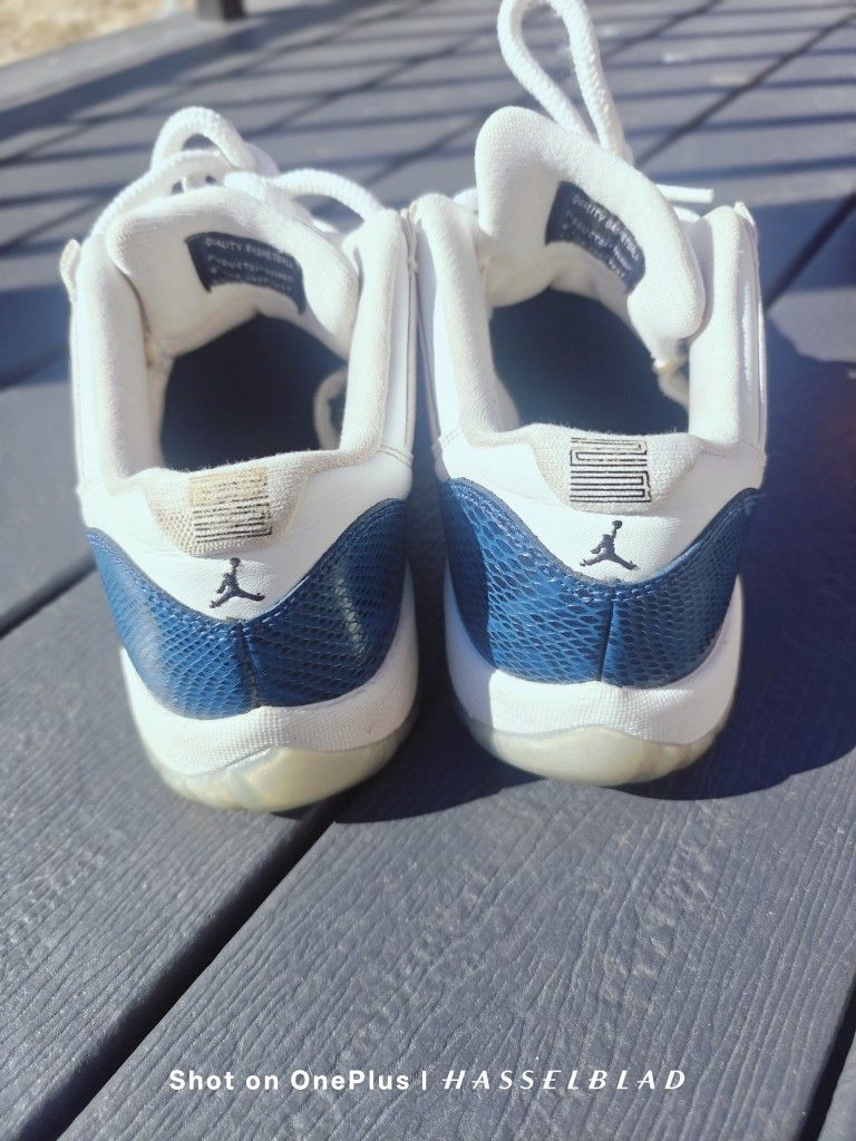 Air Jordan 11 Retro Low BG 'Georgetown'size 7