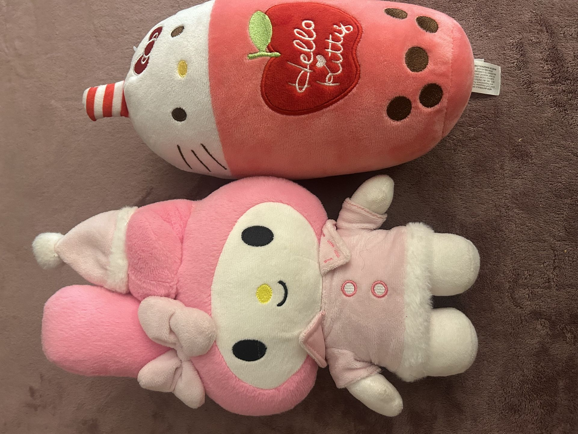 Sanrio Squishmallows/plushies 