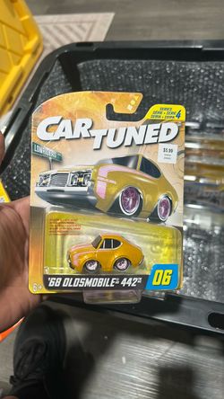 Car Tuned '68 Oldsmobile 442 Diecast Car