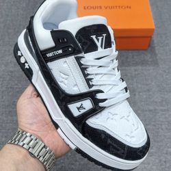 600$ Lv Sneakers