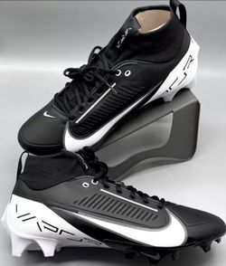 Brand New Nike Vapor Edge Pro 360 2 
Football Cleats Black White Size 8