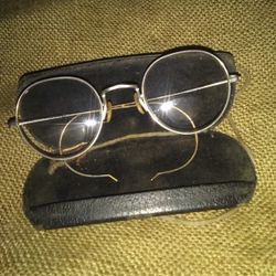 Antique Wire Eyeglasses With Case