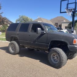 1996 GMC Yukon For Parts 