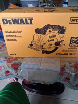 New dewalt circular saw