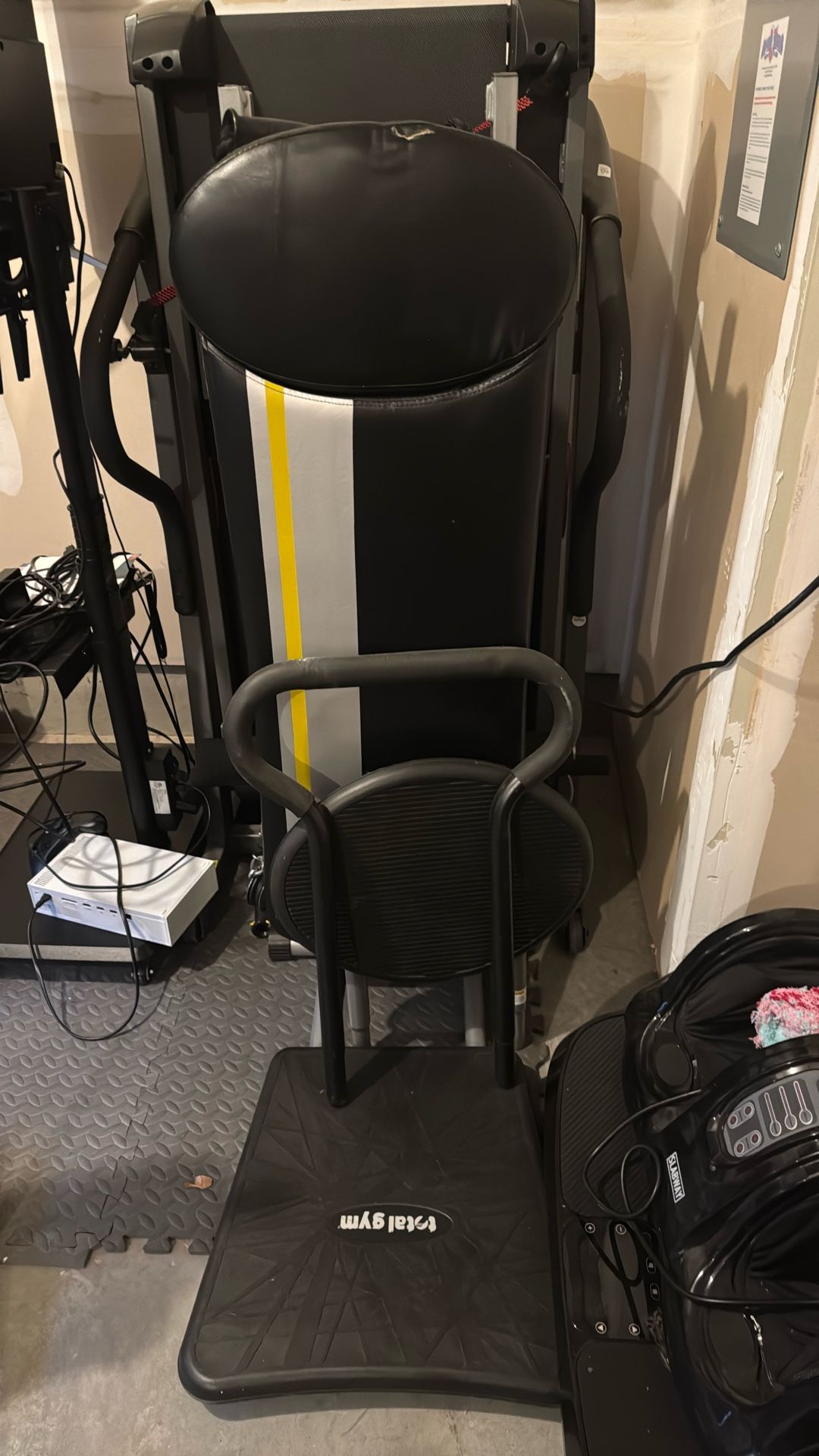 Total Gym Fit with Pull bar XL foot board Pilates Bar