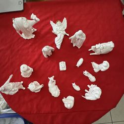 17 Piece Nativity Set