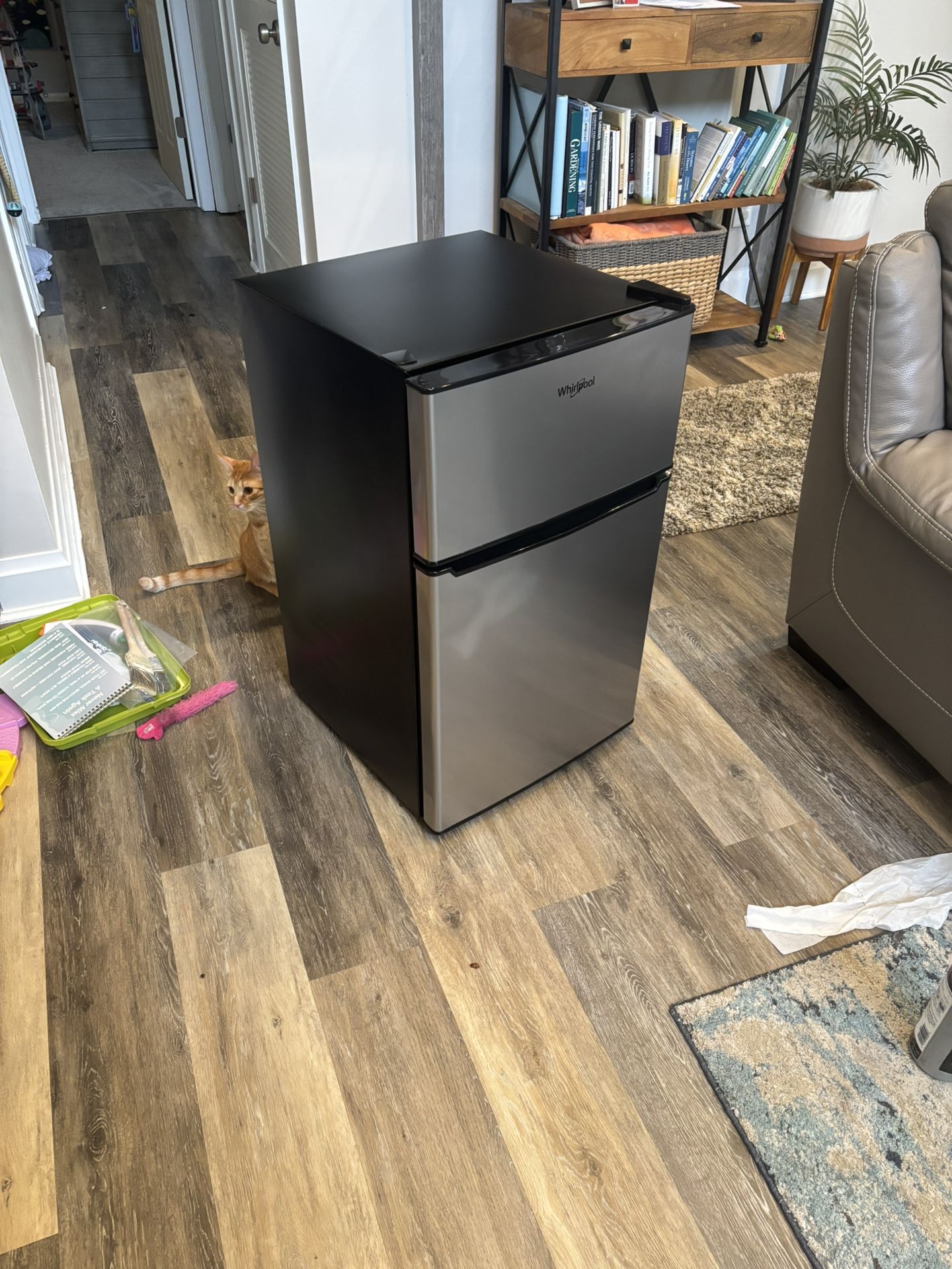 Whirlpool mini fridge+freezer