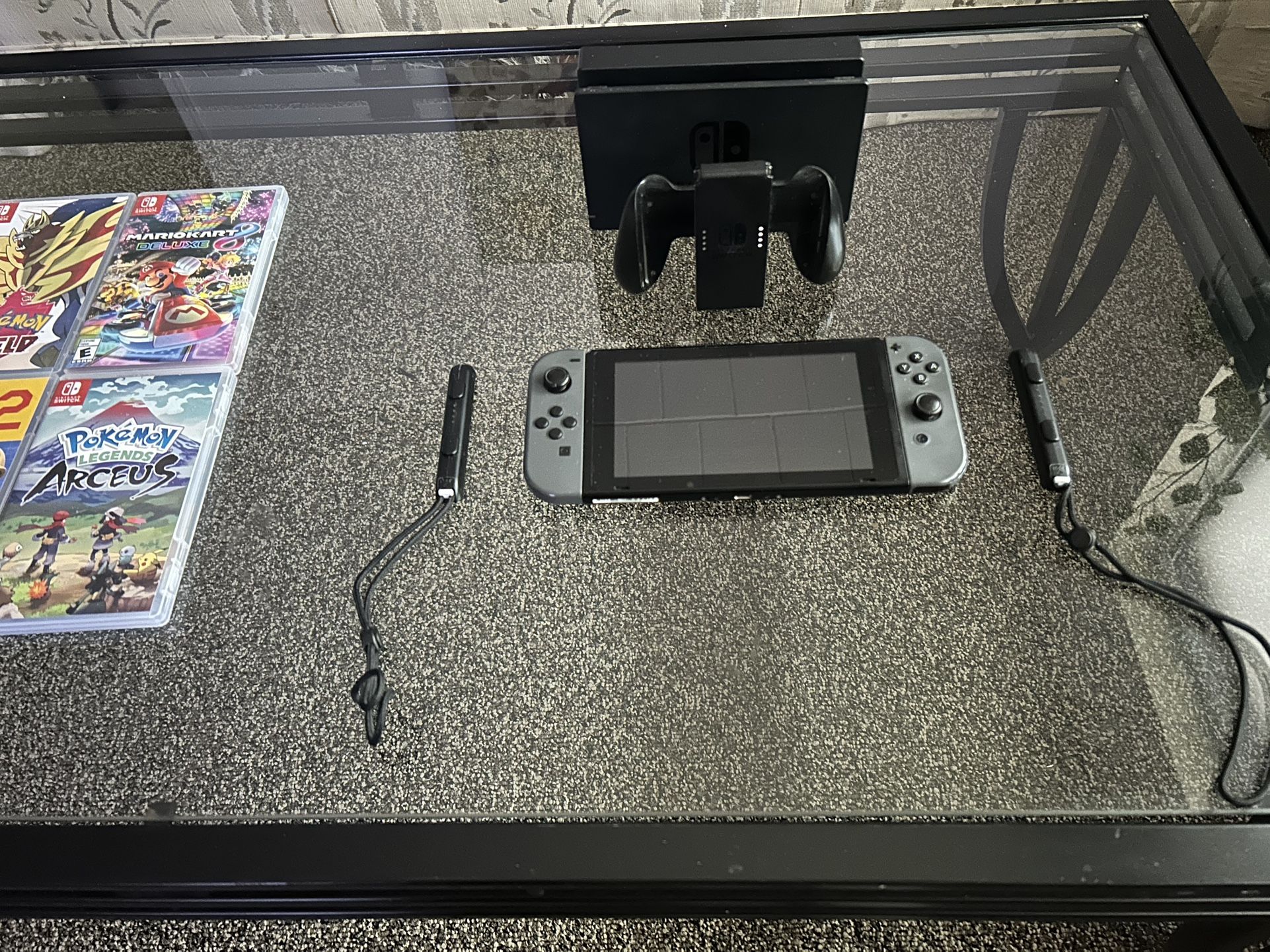 (Pick-Up Only) Nintendo Switch V2 (Like-New) 