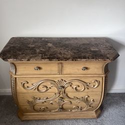 Bedroom Furniture Set